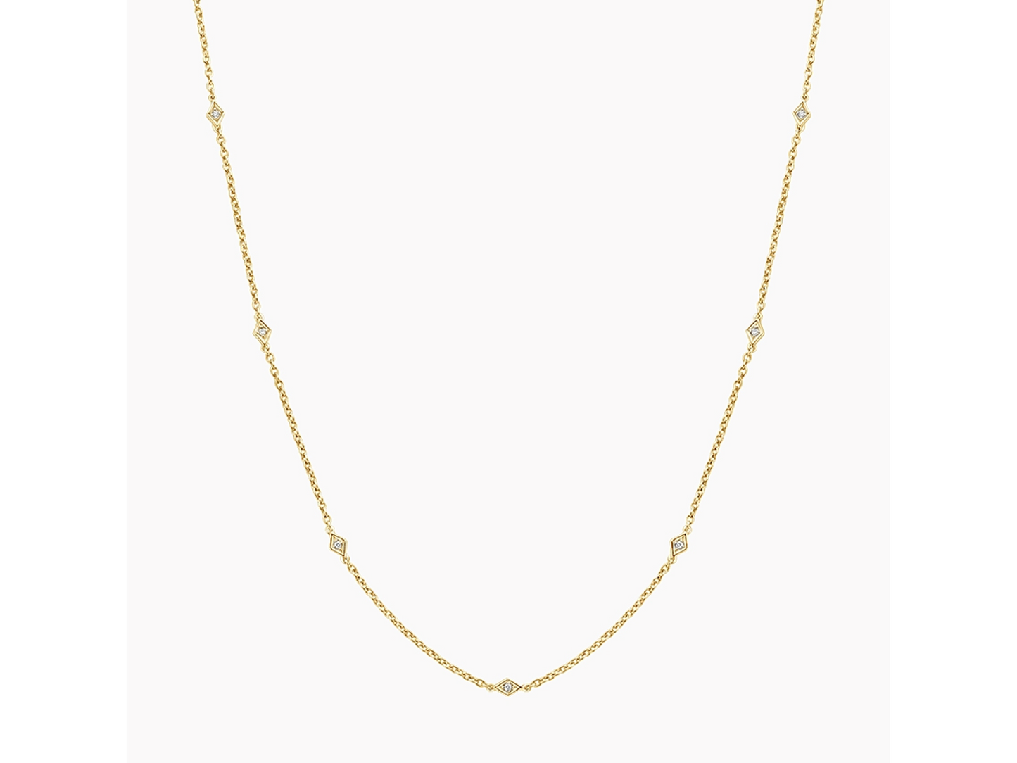 Kite-Shaped Diamond Pendant Necklace in 14K Yellow Gold