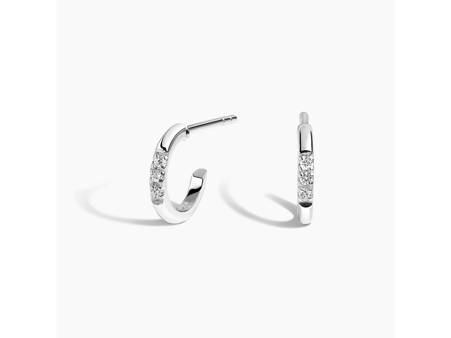 Scalloped Brilliance Diamond Huggie Earrings