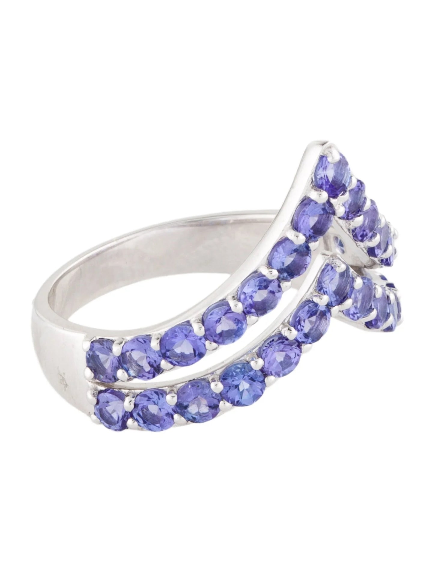 14K 2.00ctw Tanzanite V Band