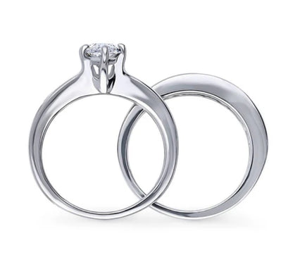 Solitaire 1.6ct Marquise CZ Statement Ring Set in Sterling Silver