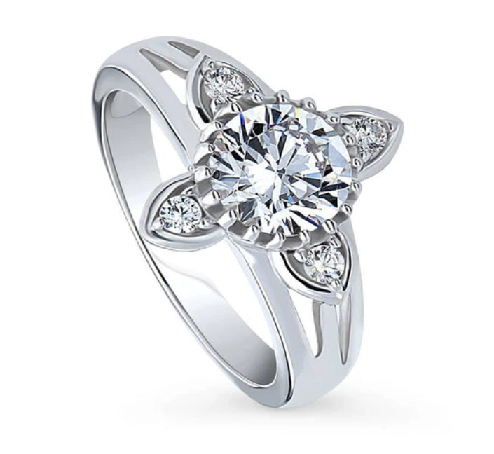 Flower CZ Ring in Sterling Silver